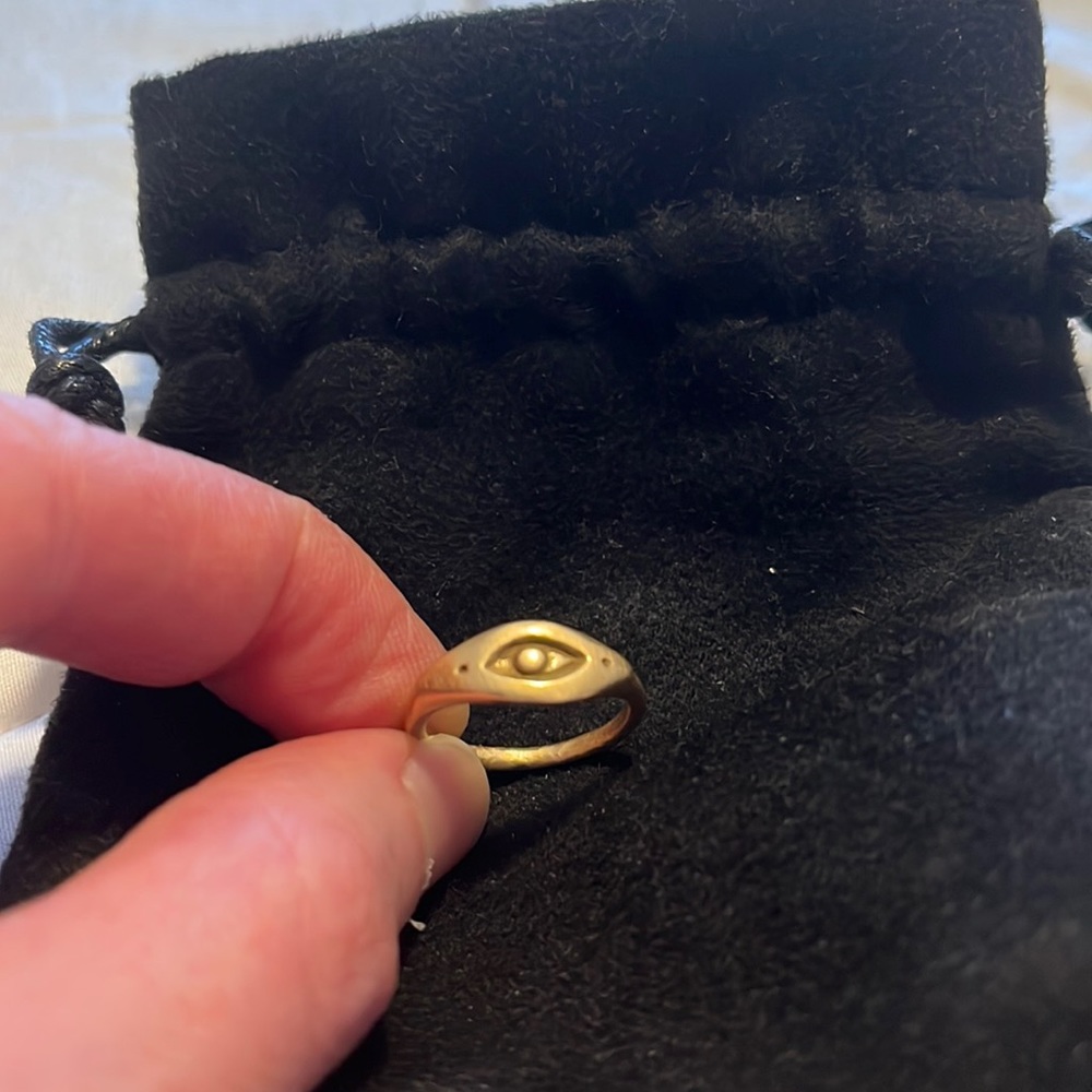 Catori Life evil eye ring